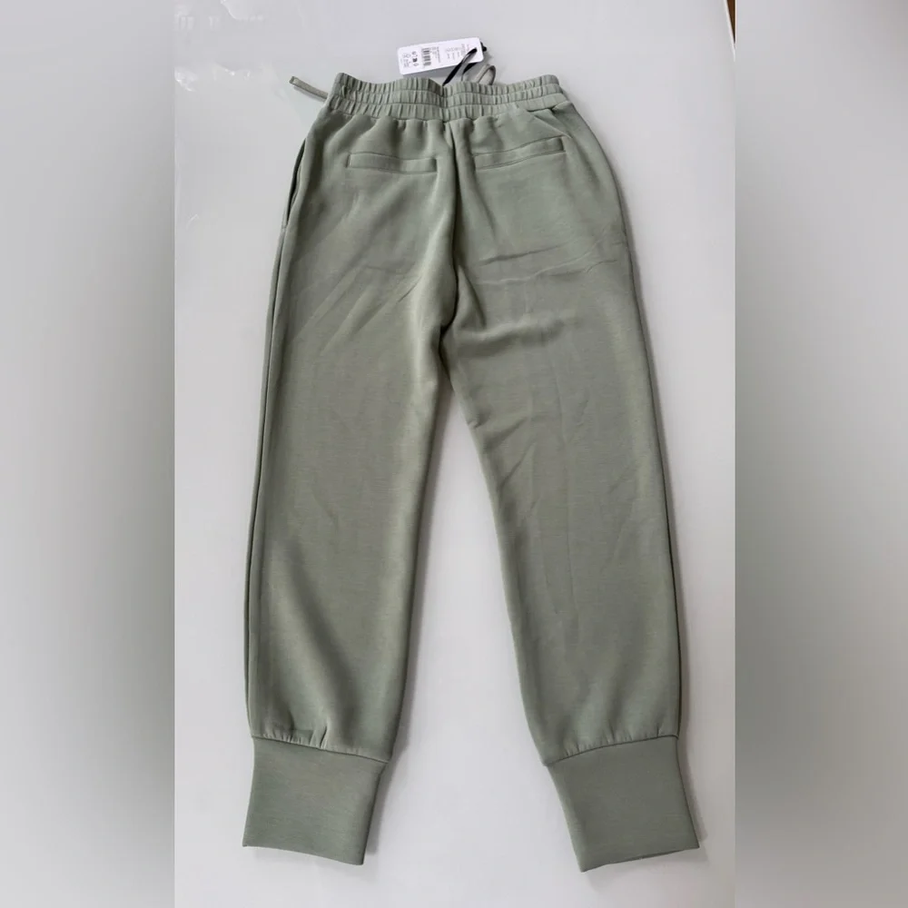 NWT Varley Slim Cuff Pant 27.5” Green Joggers - Size XS - Picture 7 of 7